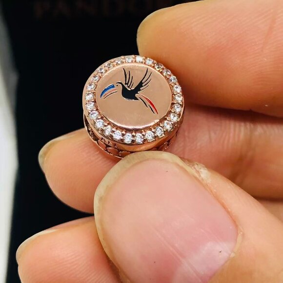 ✨🔥PANDORA Belize Country Exclusive Toucan Charm - Picture 1 of 4